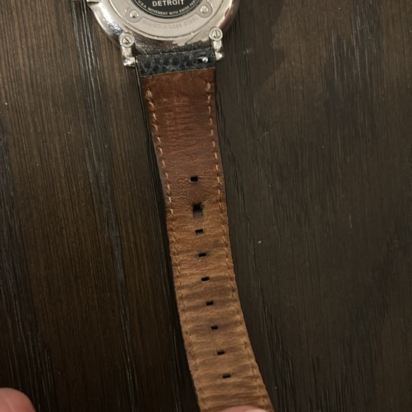 Shinola Watch Older Runwell 41mm - Picture 6 of 7